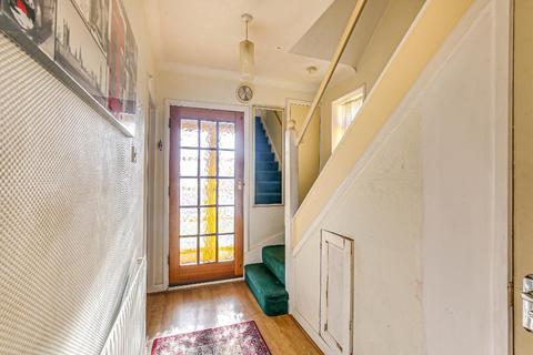 2 Attwood Close, South Croydon, CR2 9EN