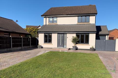 3 Avebury Close, Lowton, Warrington, WA3 2TU