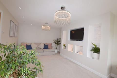 3 Avebury Close, Lowton, Warrington, WA3 2TU