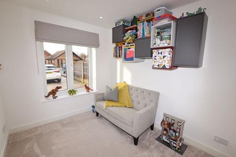 3 Avebury Close, Lowton, Warrington, WA3 2TU