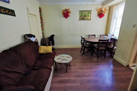 6 Norburn Road, Manchester, M13 0QQ