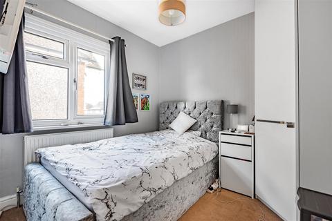 151 Chadacre Road, Epsom, KT17 2HQ