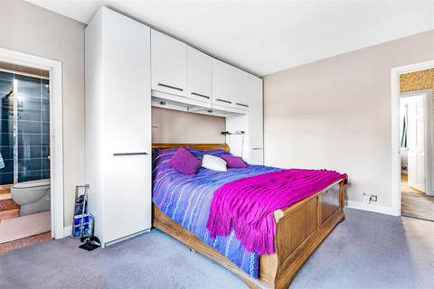 151 Chadacre Road, Epsom, KT17 2HQ