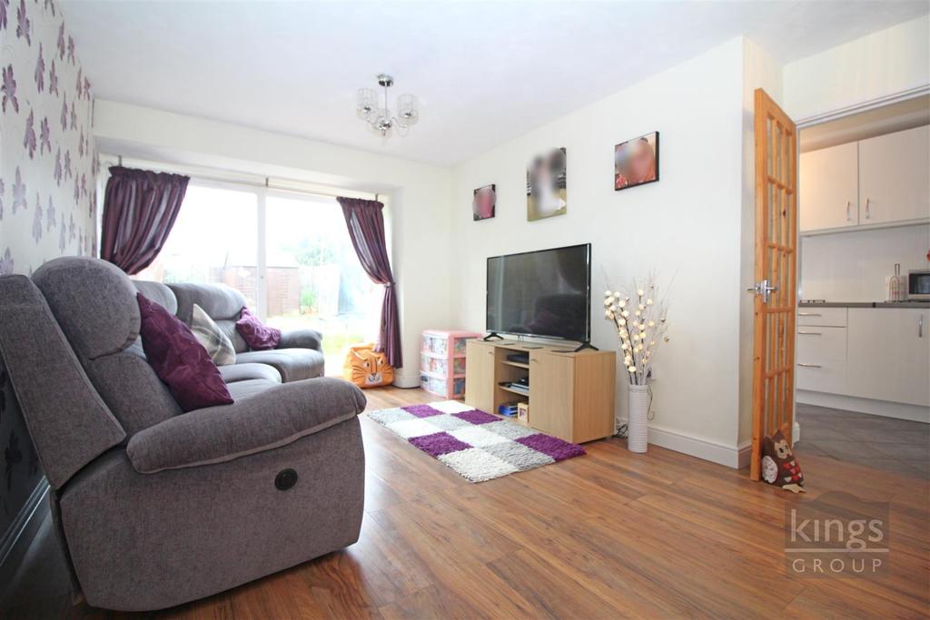 The Fortunes, Harlow 2 bed house £270,000