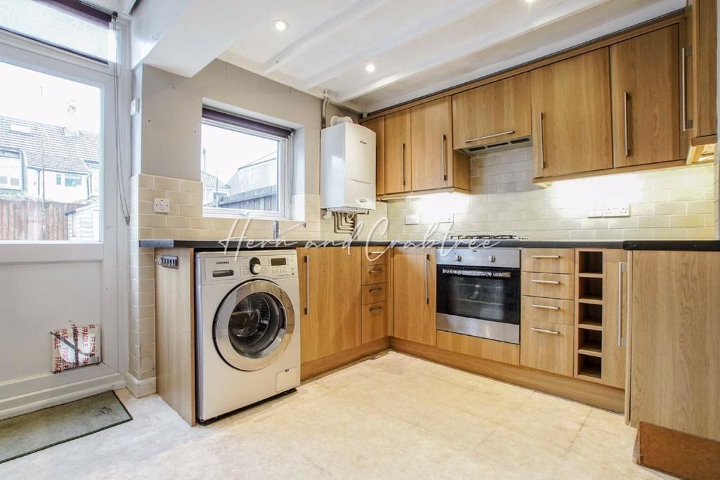Dorset Street, Cardiff 2 bed terraced house £179,950