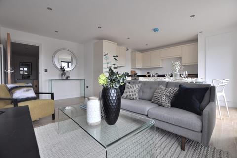 2 bedroom apartment to rent, Hoxton Street, London N1