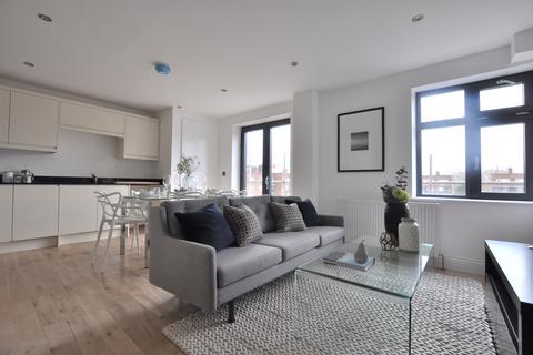 2 bedroom apartment to rent, Hoxton Street, London N1