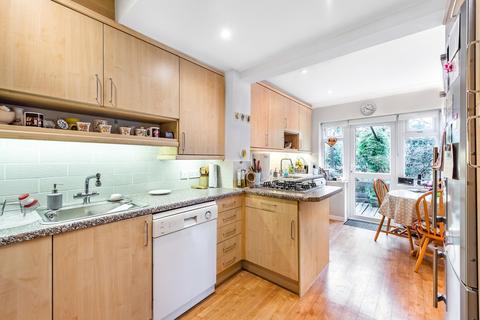7 Wolmer Close, Edgware, HA8 8PU