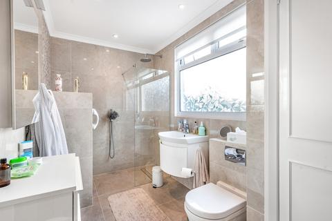 7 Wolmer Close, Edgware, HA8 8PU