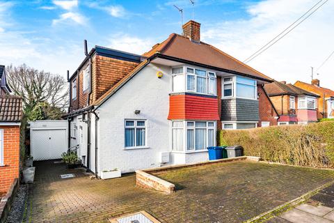 7 Wolmer Close, Edgware, HA8 8PU