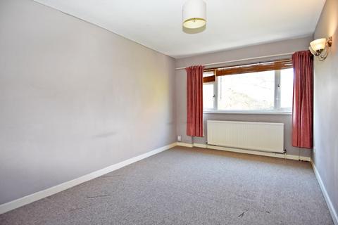 220 Ashburnham Road, Richmond, TW10 7SB