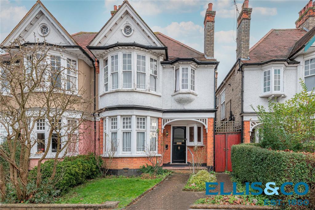 Holmwood Gardens, Finchley, N3 3 bed semidetached house £975,000