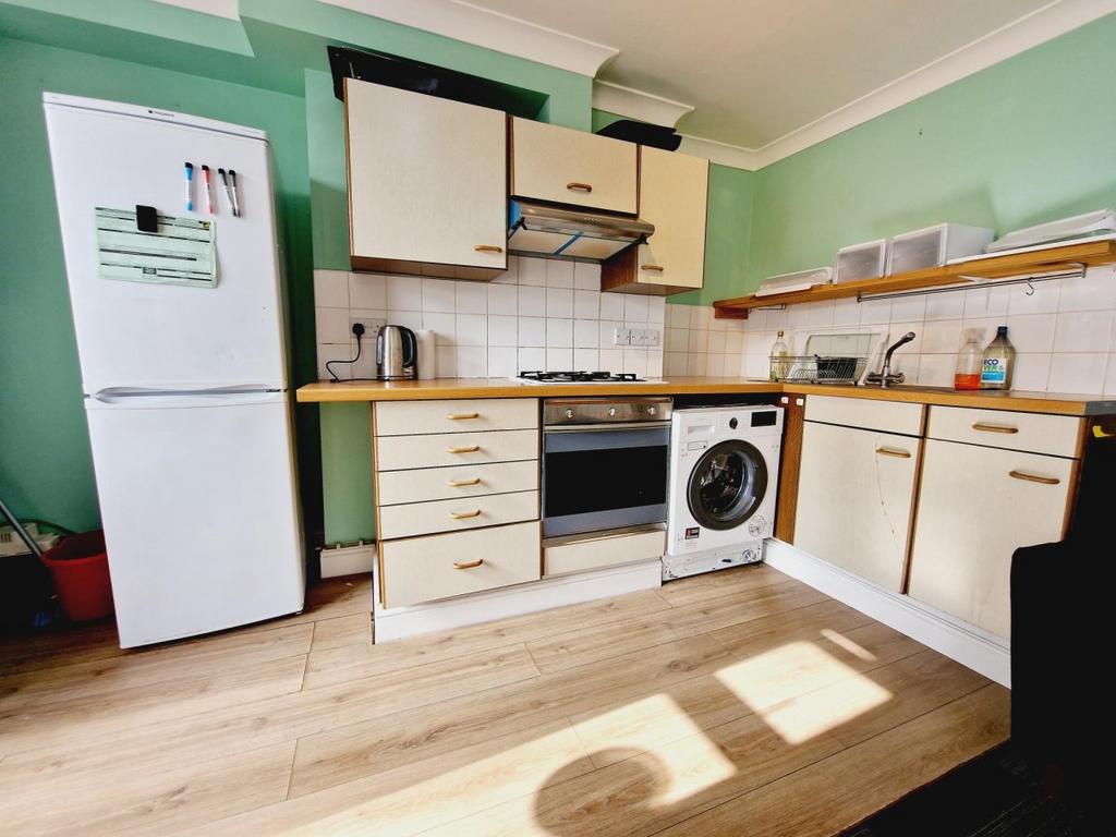 Newington Green road, Islington 1 bed flat to rent £1,550 pcm (£358 pw)
