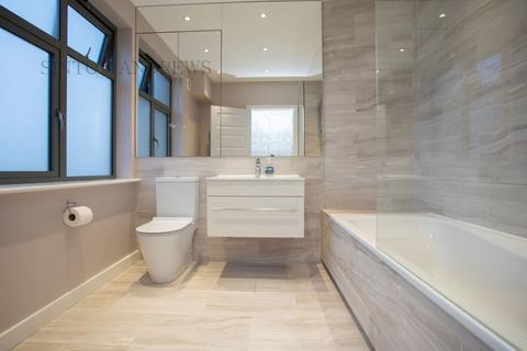 24 Camborne Avenue, London, W13 9QZ