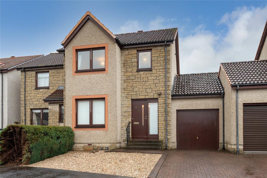 27 South Inch Park, Perth, PH2 3 bed semidetached house £900 pcm (£