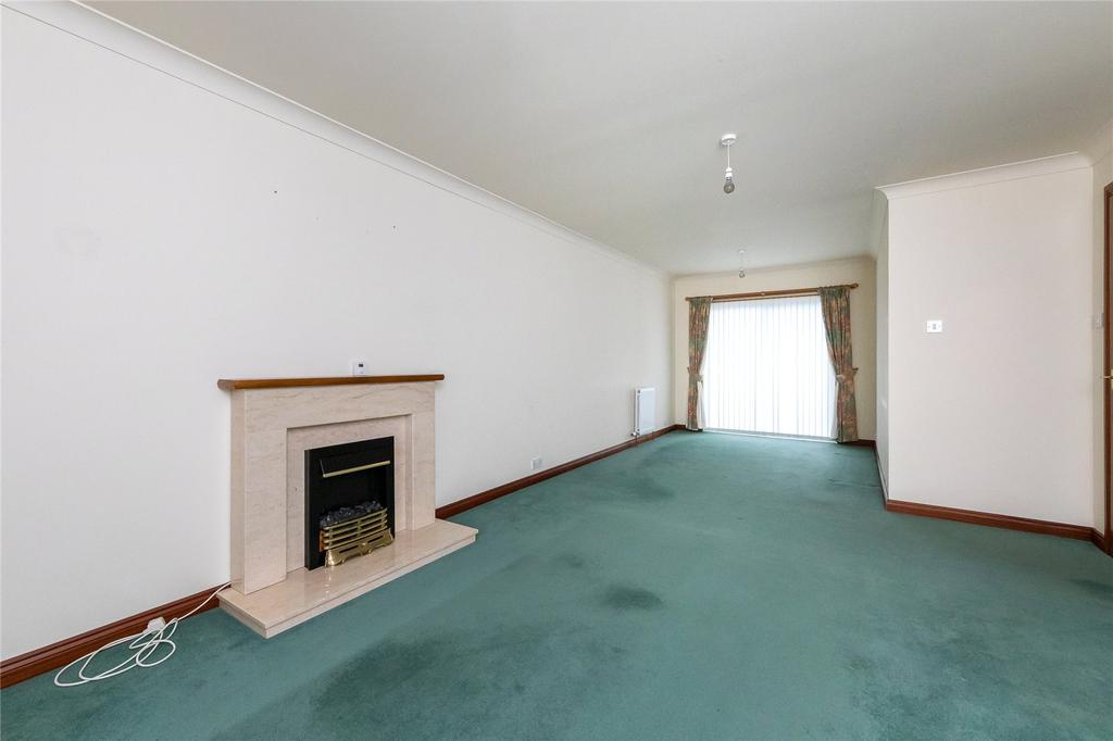 27 South Inch Park, Perth, PH2 3 bed semidetached house £900 pcm (£