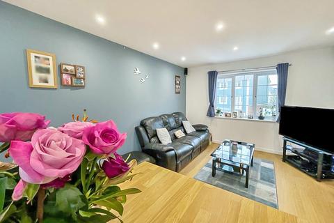 34 Higham Avenue, Snodland, ME6 5GE