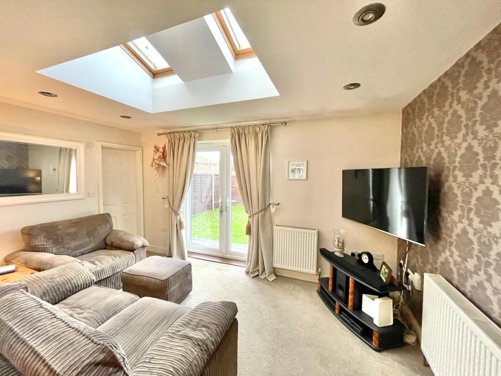 Lucas Road, Snodland, Kent, ME6 5PY 3 bed semidetached house £350,000
