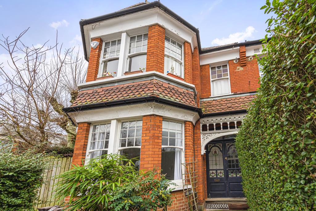 Princes Avenue, Finchley, N3 1 bed flat £375,000