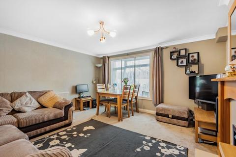 7, Hadley Court Coleridge Crescent, Colnbrook, Slough, SL3 0PL