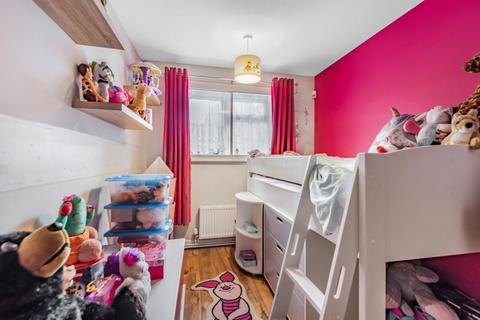 7, Hadley Court Coleridge Crescent, Colnbrook, Slough, SL3 0PL
