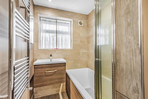 7, Hadley Court Coleridge Crescent, Colnbrook, Slough, SL3 0PL