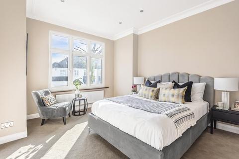 7 Holligrave Road, Bromley, BR1 3PJ