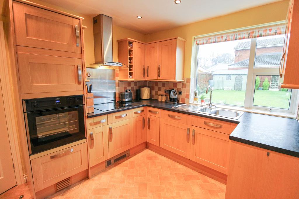 Crescent, gosforth, Newcastle upon Tyne, Tyne and Wear, NE3 2BD 3