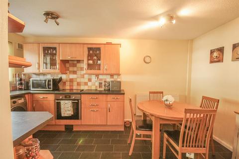15 Lambourn Close, Bristol, BS3 4LX