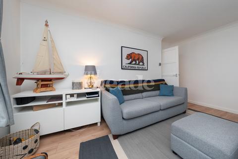 7 Althorne Gardens, London, E18 2DA