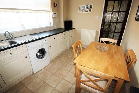 64 Ampleforth Road, London, SE2 9BH
