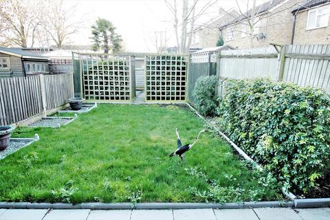 64 Ampleforth Road, London, SE2 9BH