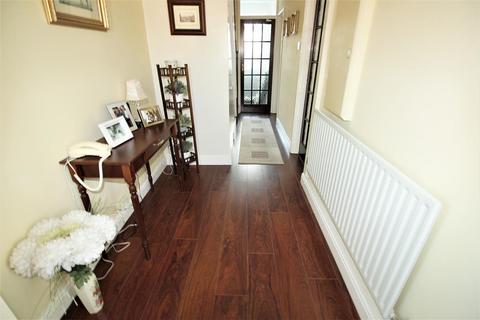 64 Ampleforth Road, London, SE2 9BH