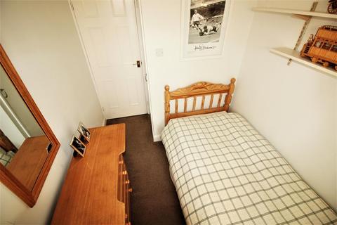 64 Ampleforth Road, London, SE2 9BH