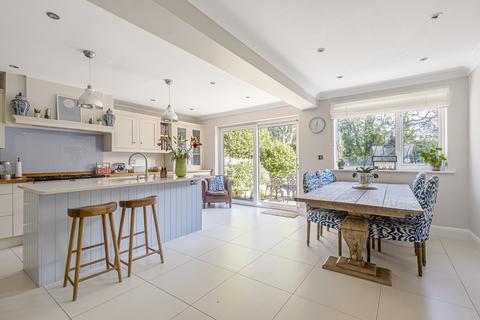 27 Ember Gardens, Thames Ditton, KT7 0LL