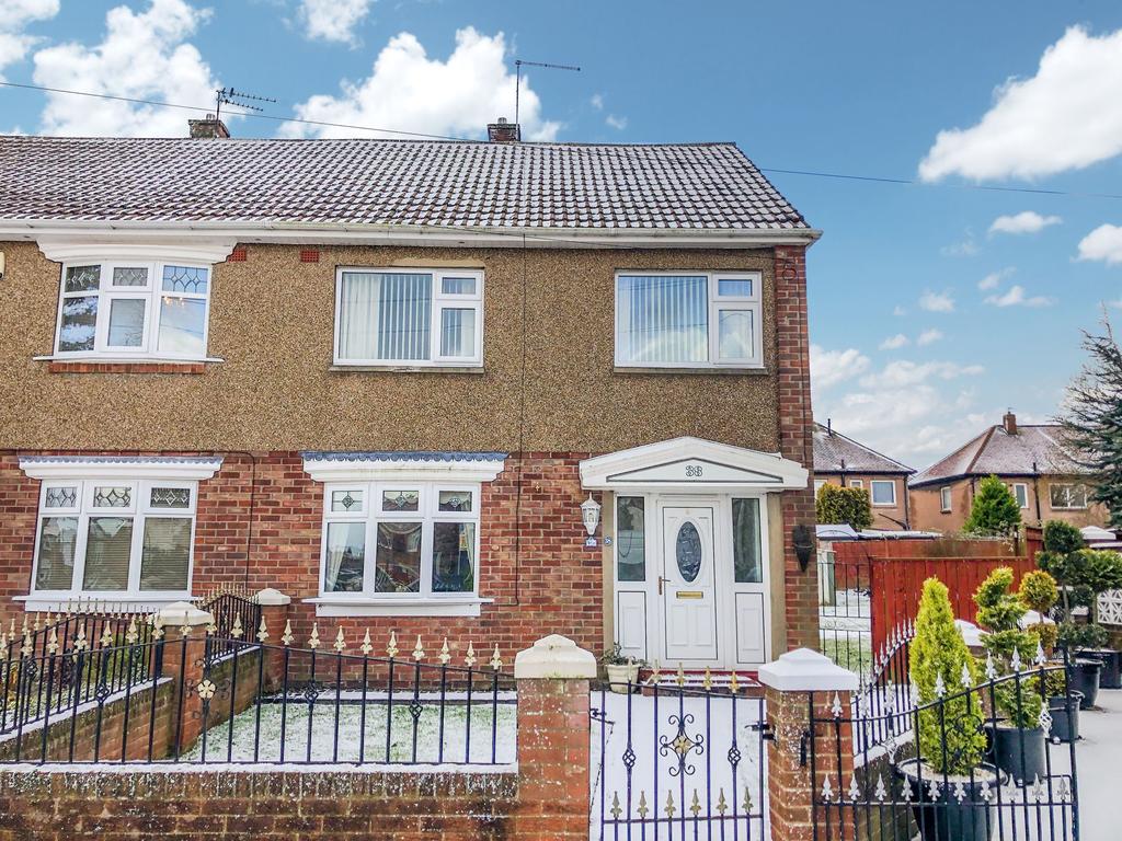 Thames Avenue, Jarrow, Tyne & Wear, NE32 4DS 3 bed semidetached house £115,000