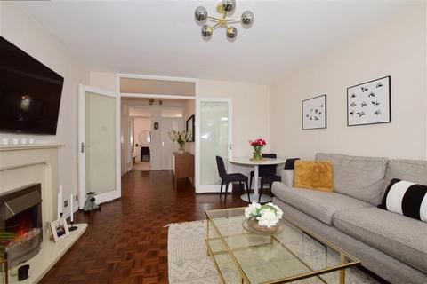 47 The Pines, Purley, CR8 2DZ