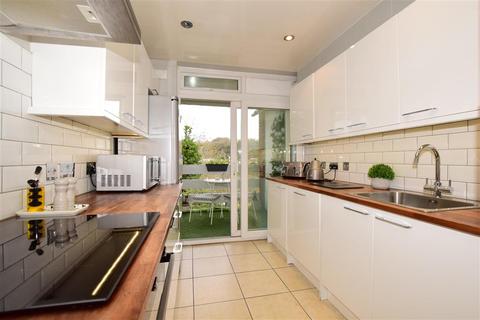47 The Pines, Purley, CR8 2DZ