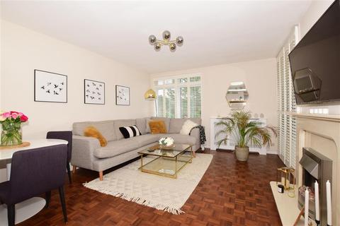 47 The Pines, Purley, CR8 2DZ