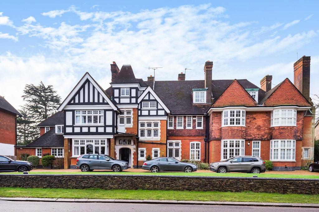 Camden Park Road, Chislehurst 3 bed penthouse £825,000
