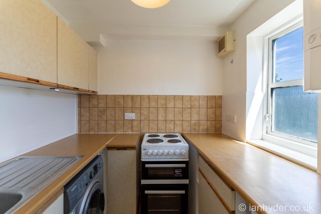 Olde Place Court, The Green, Rottingdean, Brighton BN2 - View 5