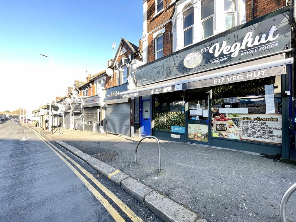 Chingford Road, Walthamstow, E17 2 bed flat £1,200 pcm (£277 pw)