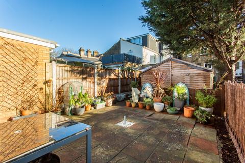 55b Carnarvon Road, Stratford, London, E15 4JW
