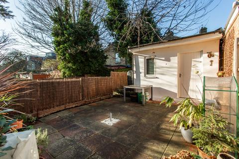 55b Carnarvon Road, Stratford, London, E15 4JW