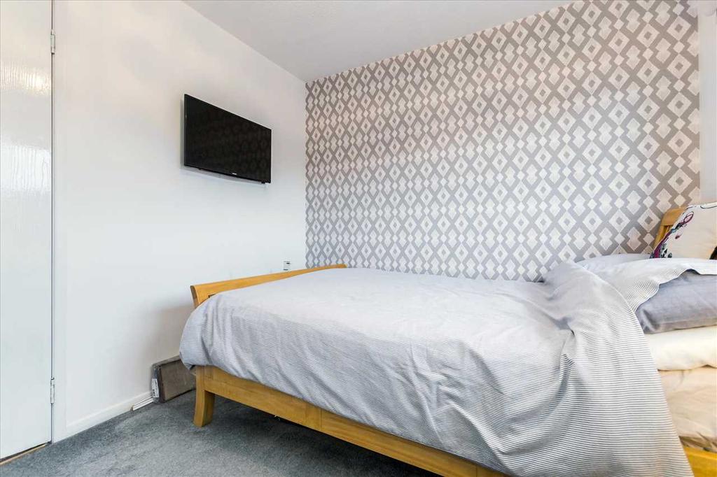 Bedroom One (2)