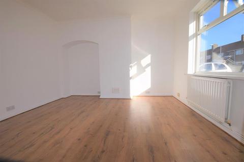 27 Valence Wood Road, Dagenham, RM8 3AT