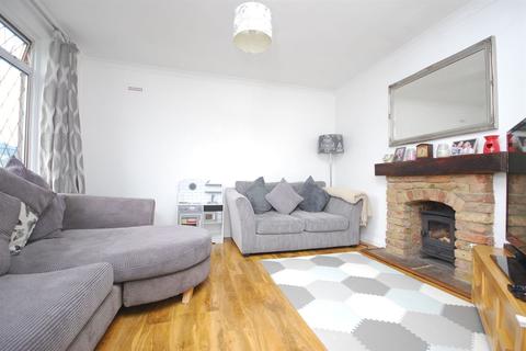 2 Consul Close, Herne Bay, CT6 8EB