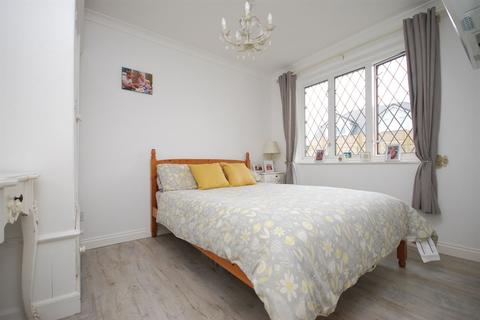 2 Consul Close, Herne Bay, CT6 8EB