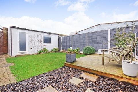 2 Consul Close, Herne Bay, CT6 8EB