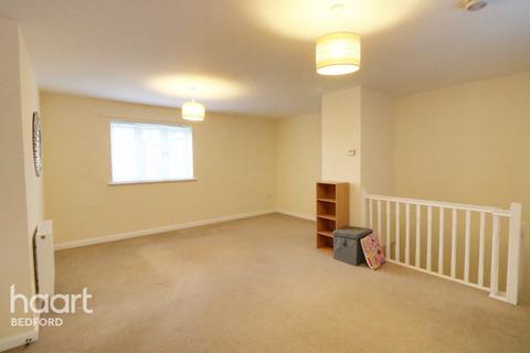 10 Anglia Way, Great Denham, Bedford, MK40 4SD